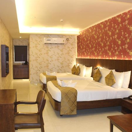 Hotel Madhuban Silvassa Exterior foto